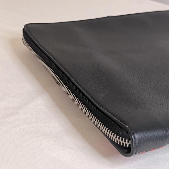 FENDI: Fendi Multicolore Zucca Print FF Flat Clutch Leather - Picture 8 of 13